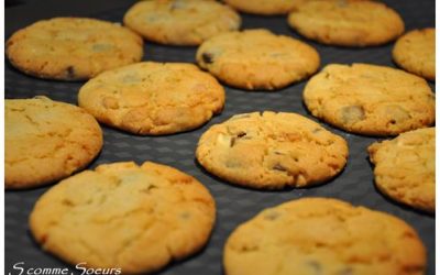 Cookies aux 3 chocolats et à la cacahuète